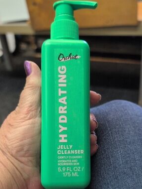 Orchid Hydrating Jelly Cleanser - 5.9 Oz